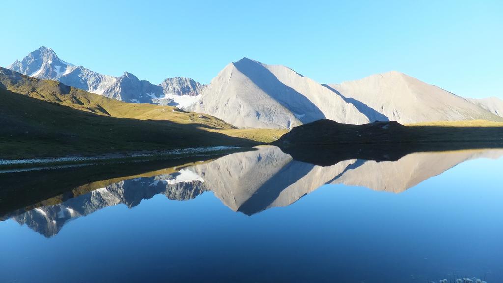 Ferienhaus Alpina คัลส์ อัม โกรสส์กล็อคเนอร์ ภายนอก รูปภาพ